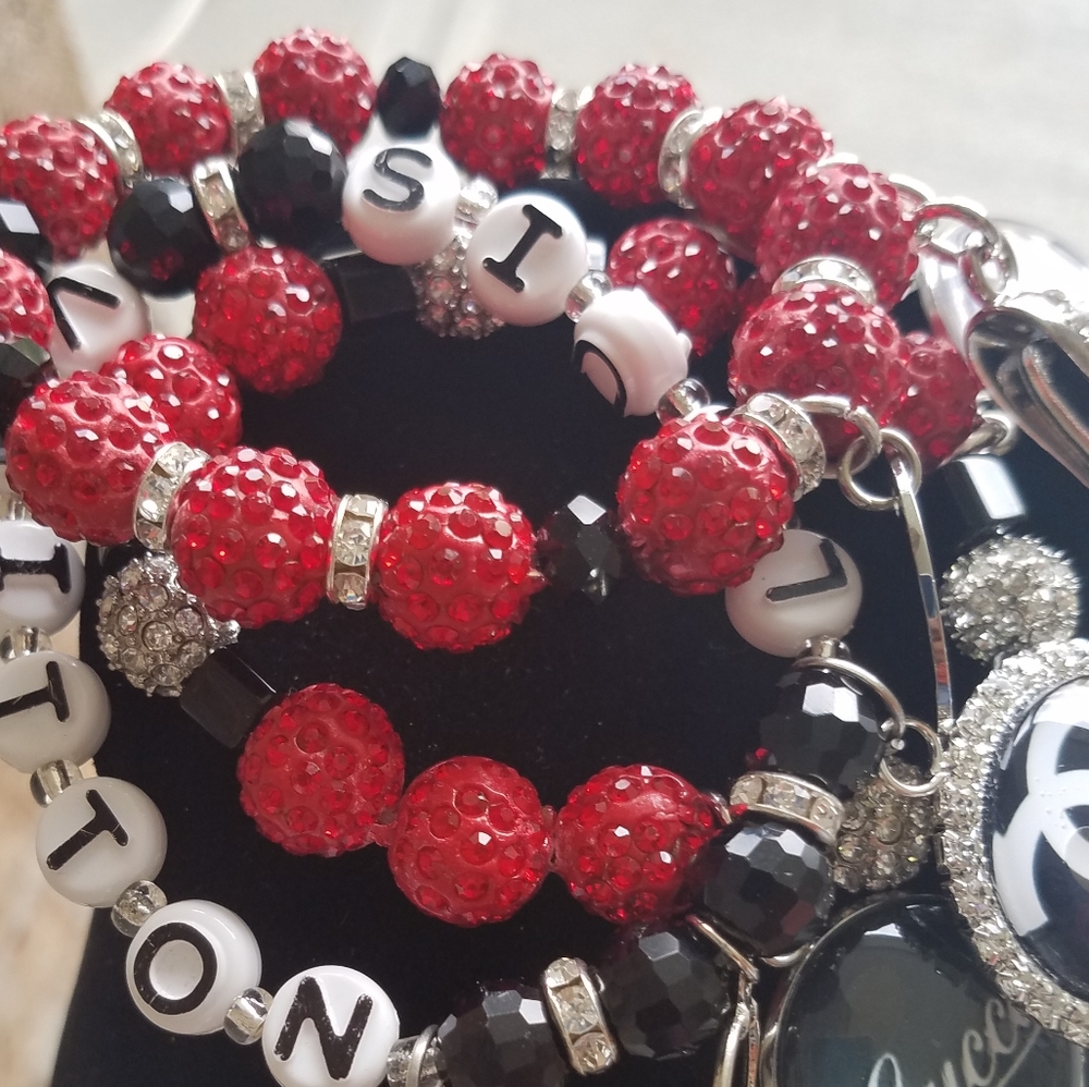 Fashion beaded and bangle charm bracelet set